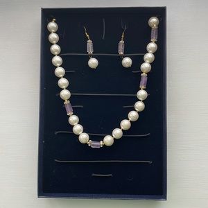 Necklace pearl with purple stone stauer